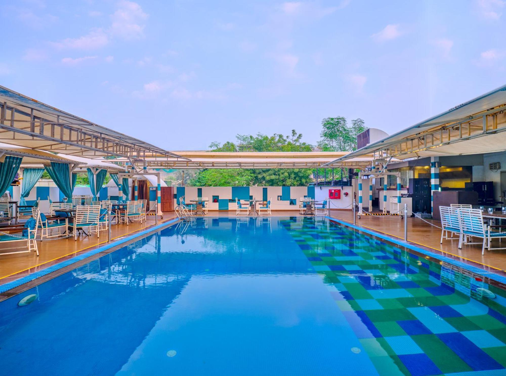 Hotel Sayaji Pune Wakad