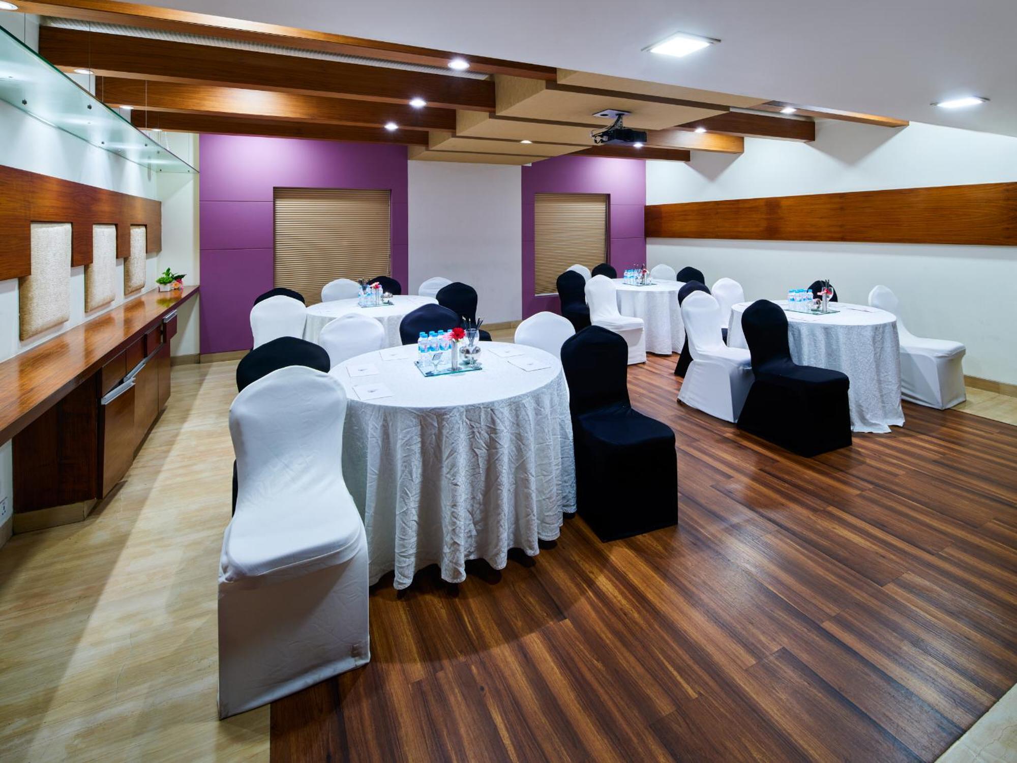 Sayaji Pune Hotel Wakad